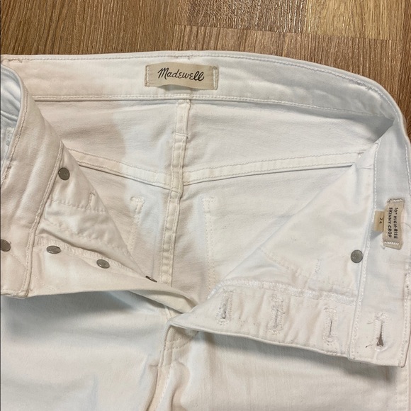 Madewell  10” high rise skinny white jeans with frayed hem Size 24 - Picture 3 of 6